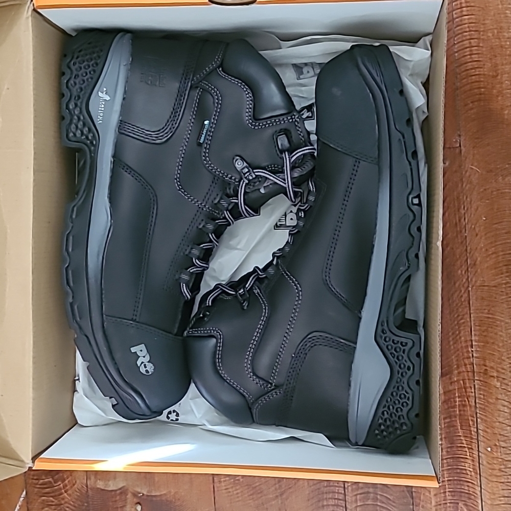 Mens brand new work boots